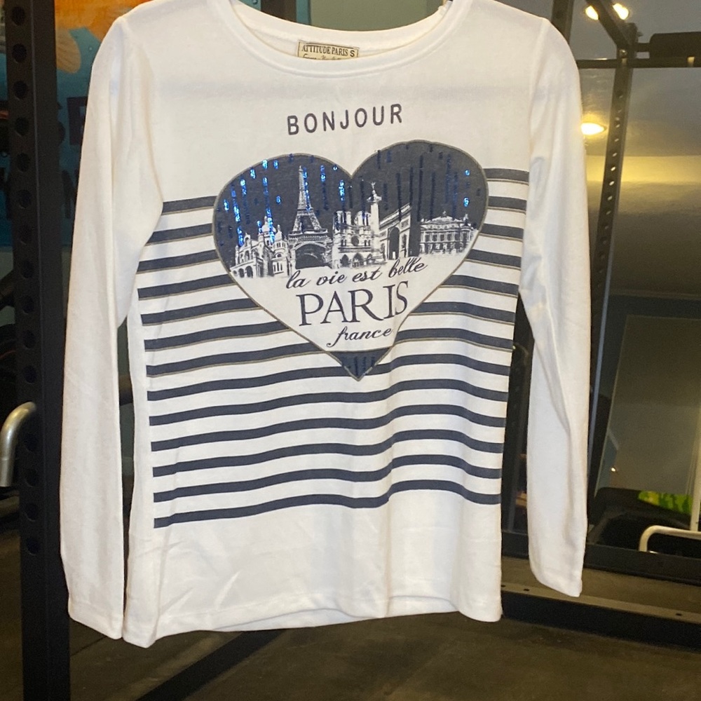 Paris France Souvenir Long Sleeve Shirt